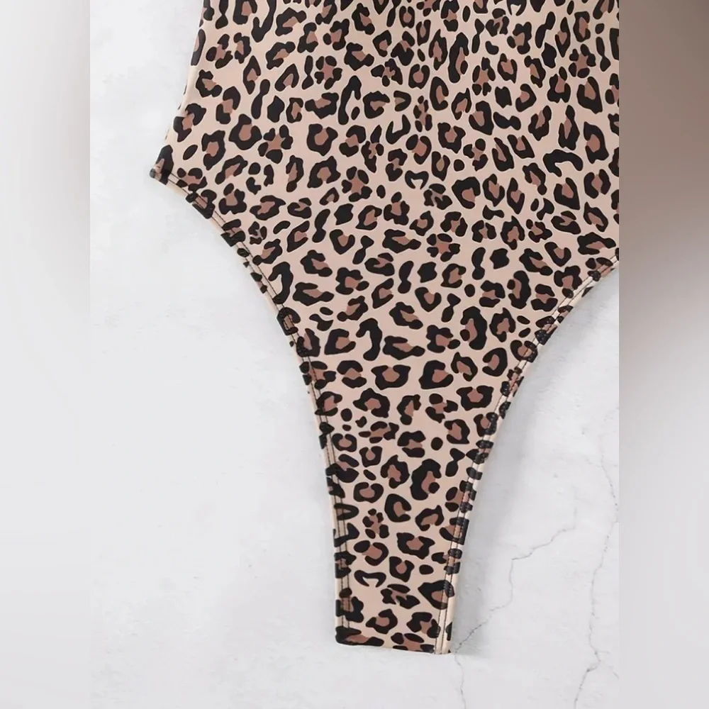 Removable Padding Leopard Monokini - Picture 4 of 7